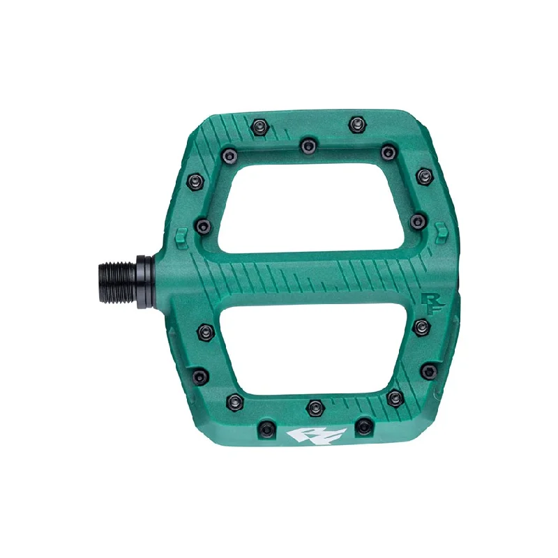 bicycle chain control-RaceFace Chester Pedals - Platform Composite 9/16" Large Green